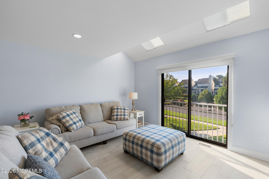 580 Patten Avenue - Photo 6