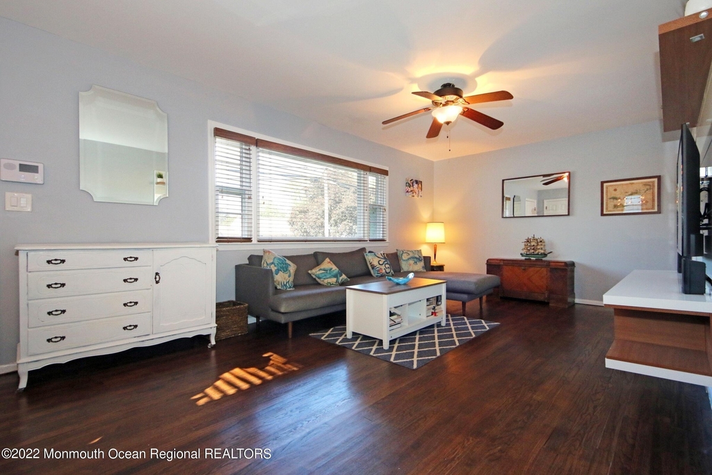 18 Crestview Drive - Photo 7