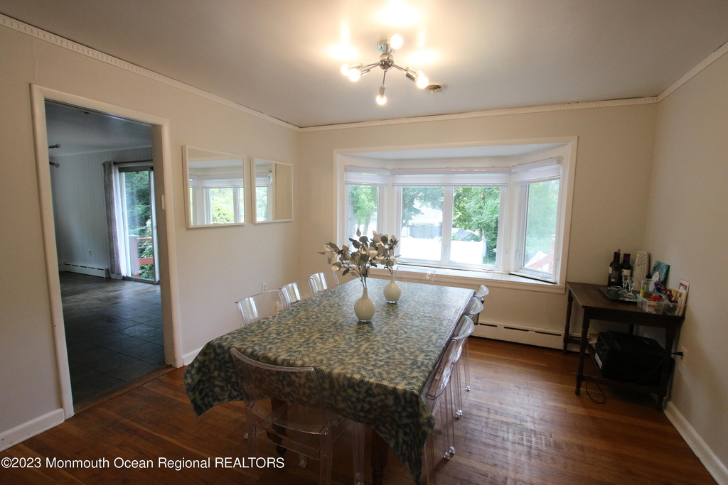 450 Redmond Avenue - Photo 5