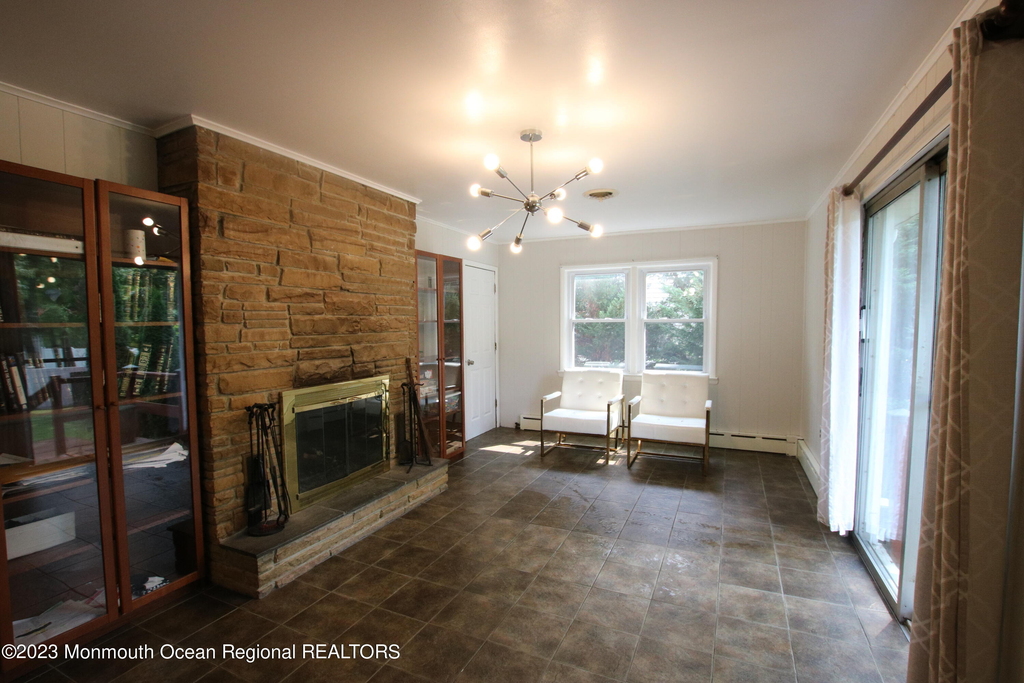 450 Redmond Avenue - Photo 12