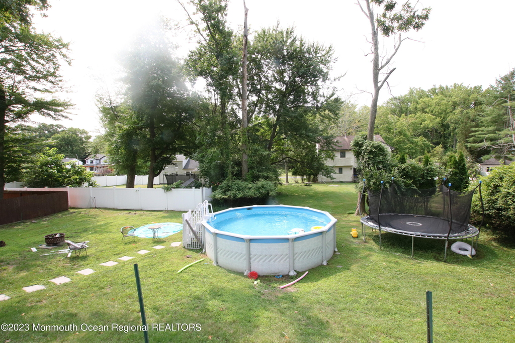 450 Redmond Avenue - Photo 15