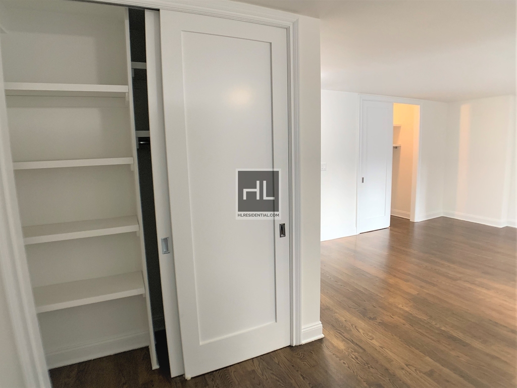 5 Avenue - Photo 6