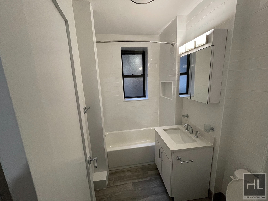 West 55 Street - Photo 2