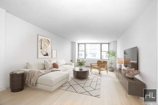 East 34 Street - Photo 1