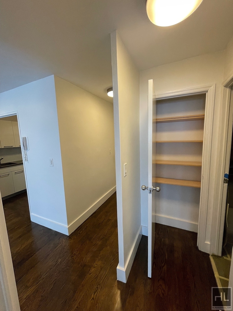 East 63 Street - Photo 4