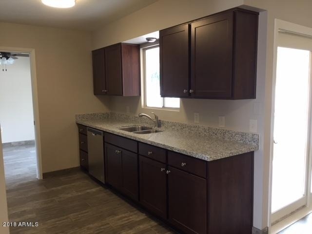 801 E Campus Drive - Photo 6
