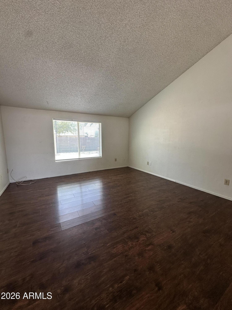 5653 W Hatcher Road - Photo 6