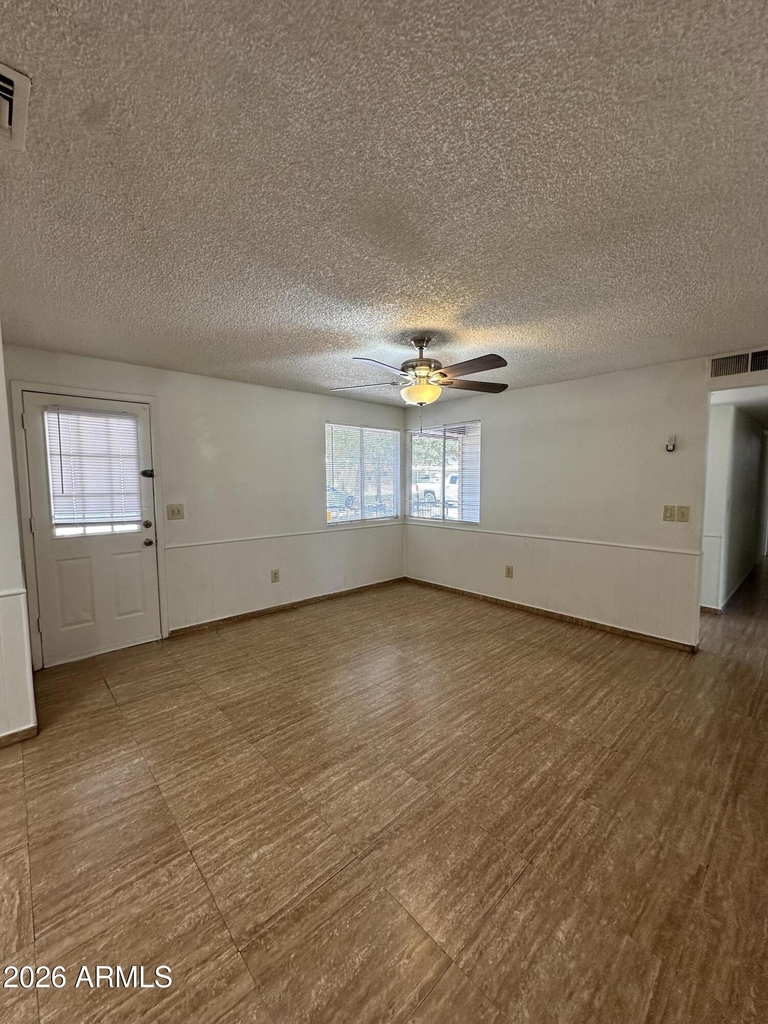 5653 W Hatcher Road - Photo 3