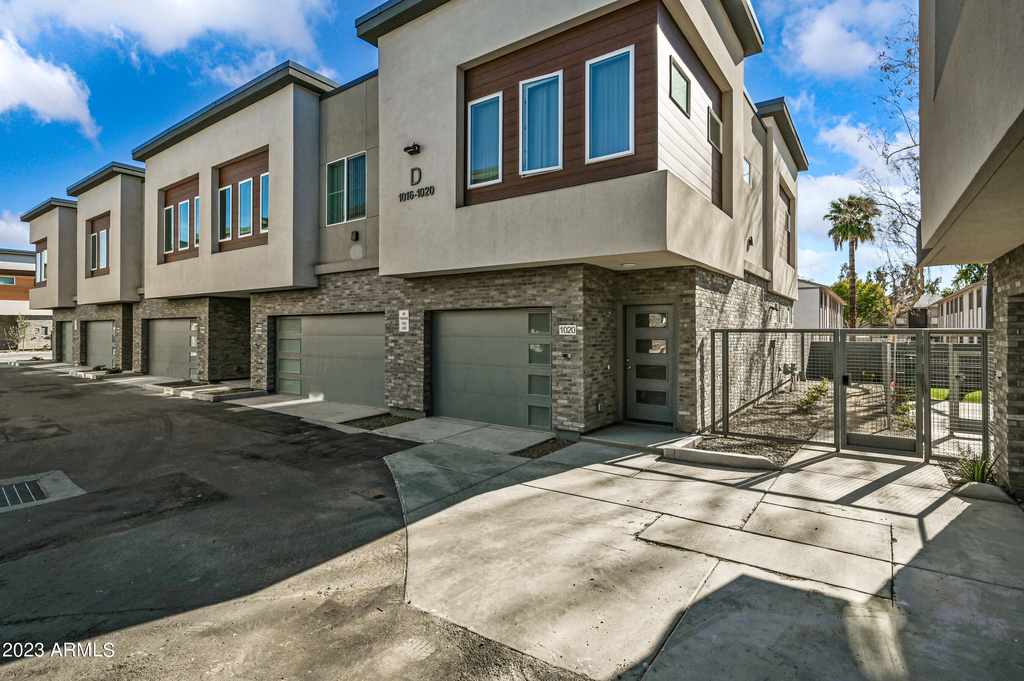 1023 W 5th Street - Photo 36