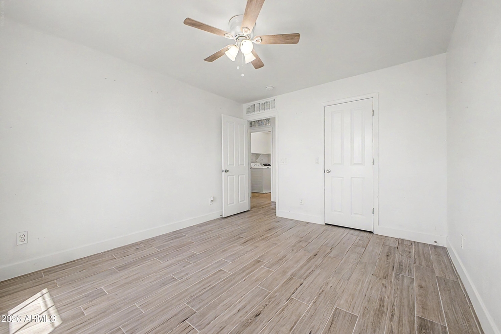 16332 W Moreland Street - Photo 21
