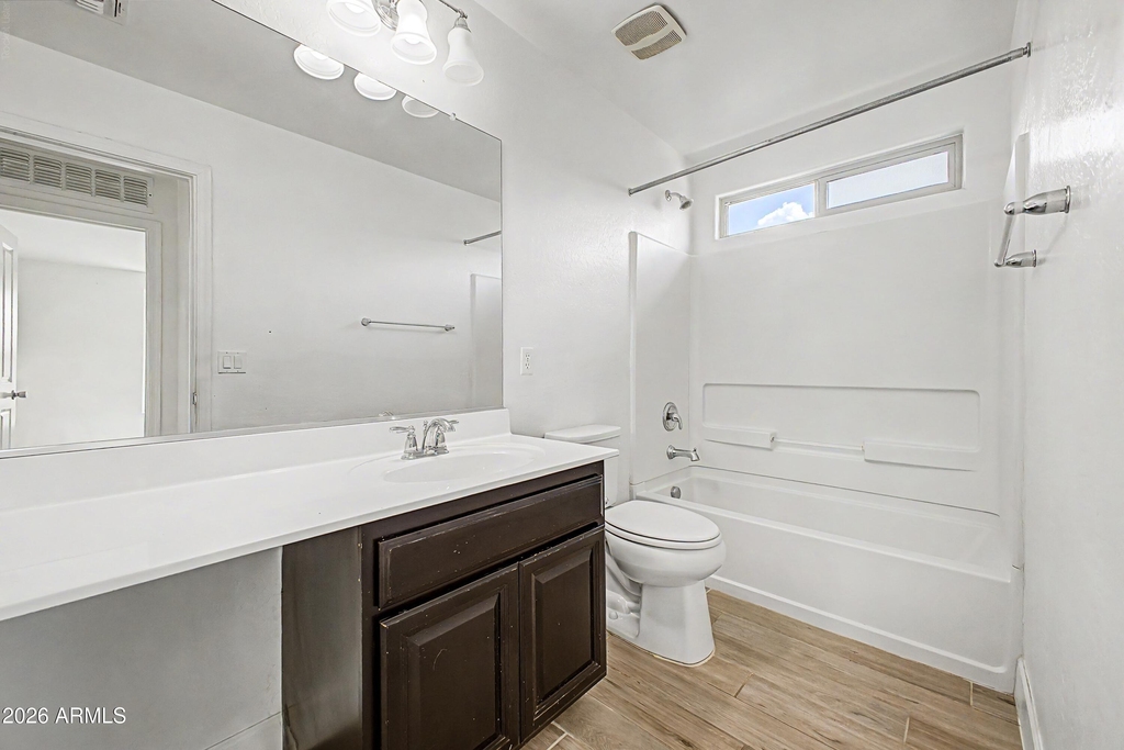 16332 W Moreland Street - Photo 22