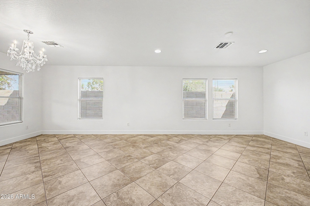 16332 W Moreland Street - Photo 4