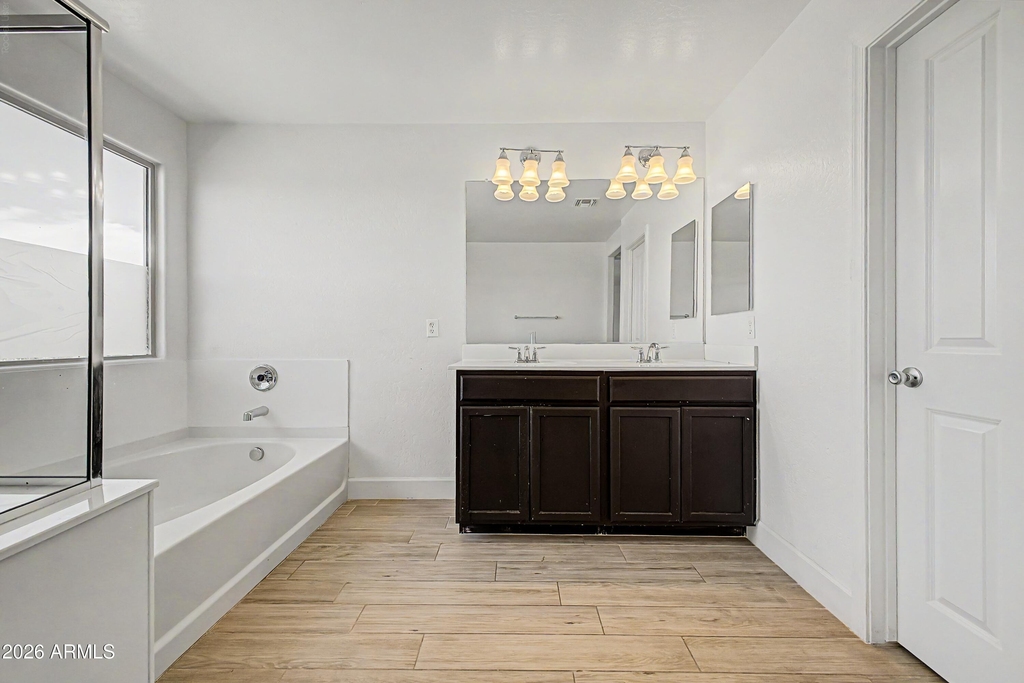 16332 W Moreland Street - Photo 15