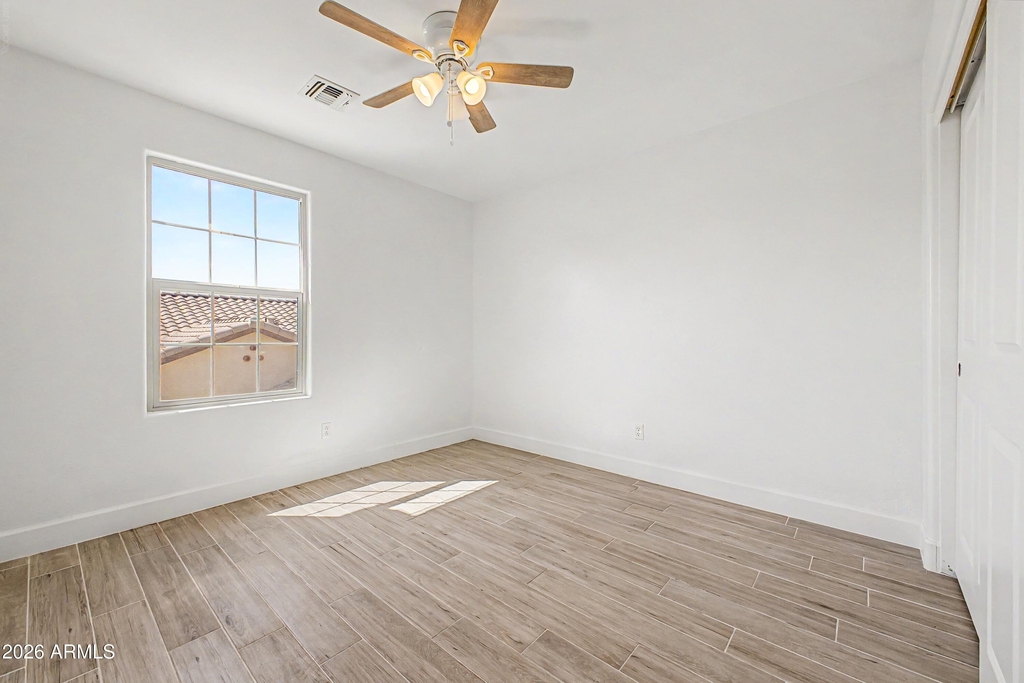 16332 W Moreland Street - Photo 18