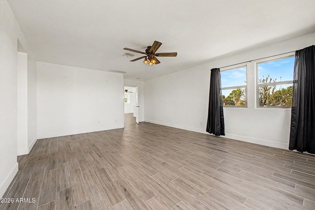 16332 W Moreland Street - Photo 13