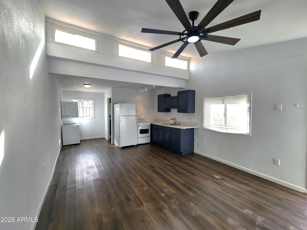 1618 W Gardenia Drive - Photo 11