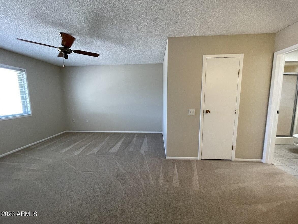 16810 N Boswell Boulevard - Photo 18