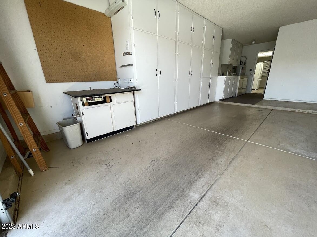 16810 N Boswell Boulevard - Photo 25