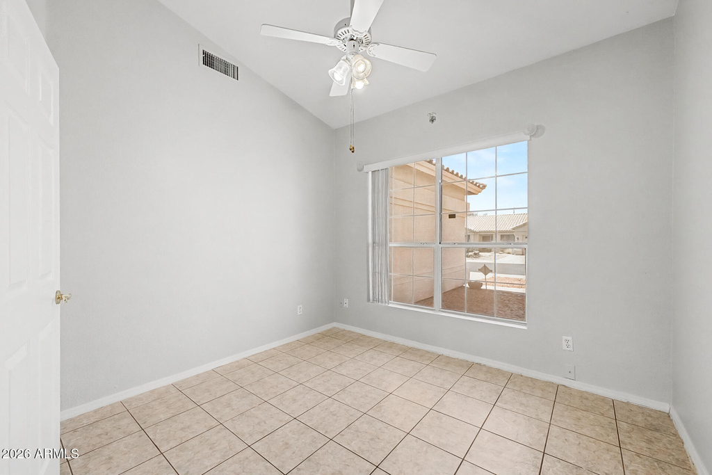 405 W Primoroso Drive - Photo 10
