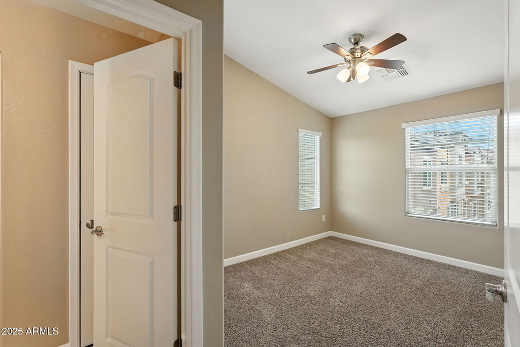 240 W Juniper Avenue - Photo 14