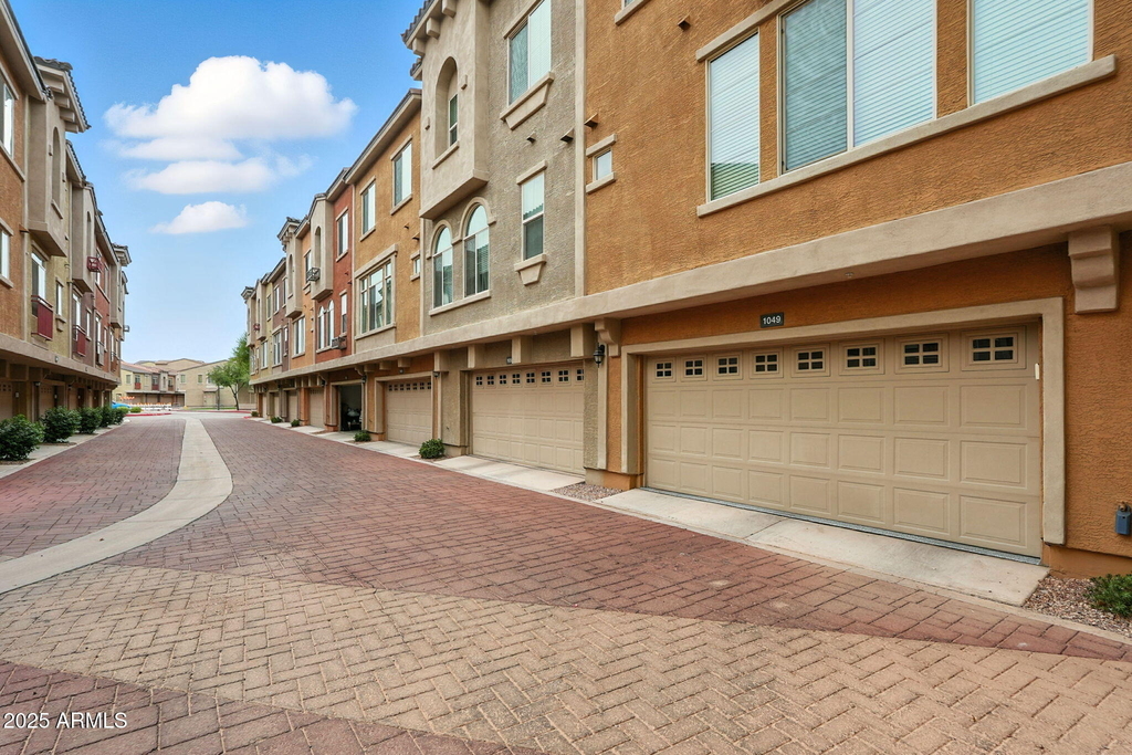 240 W Juniper Avenue - Photo 29
