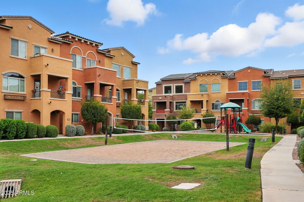 240 W Juniper Avenue - Photo 31