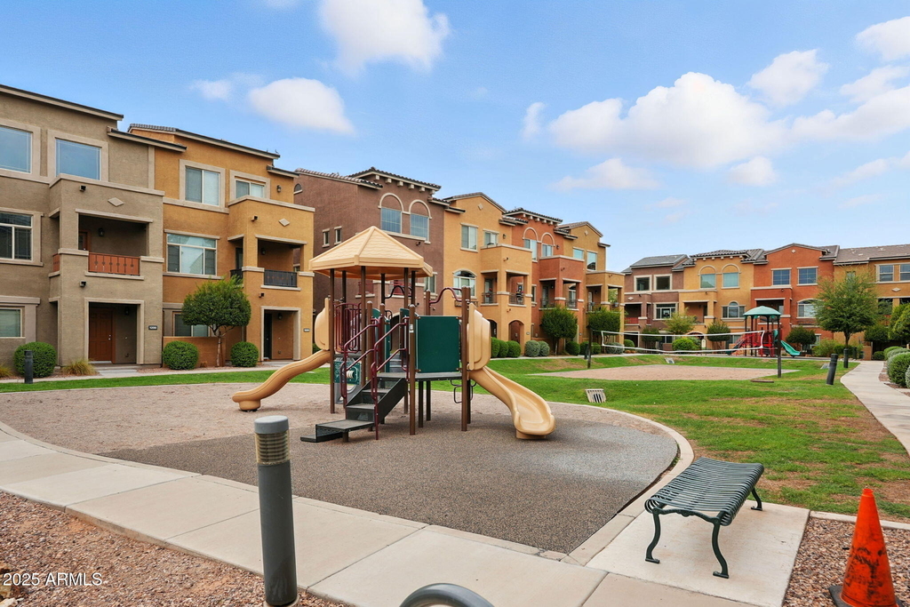 240 W Juniper Avenue - Photo 30