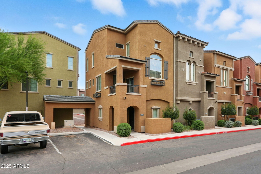 240 W Juniper Avenue - Photo 0