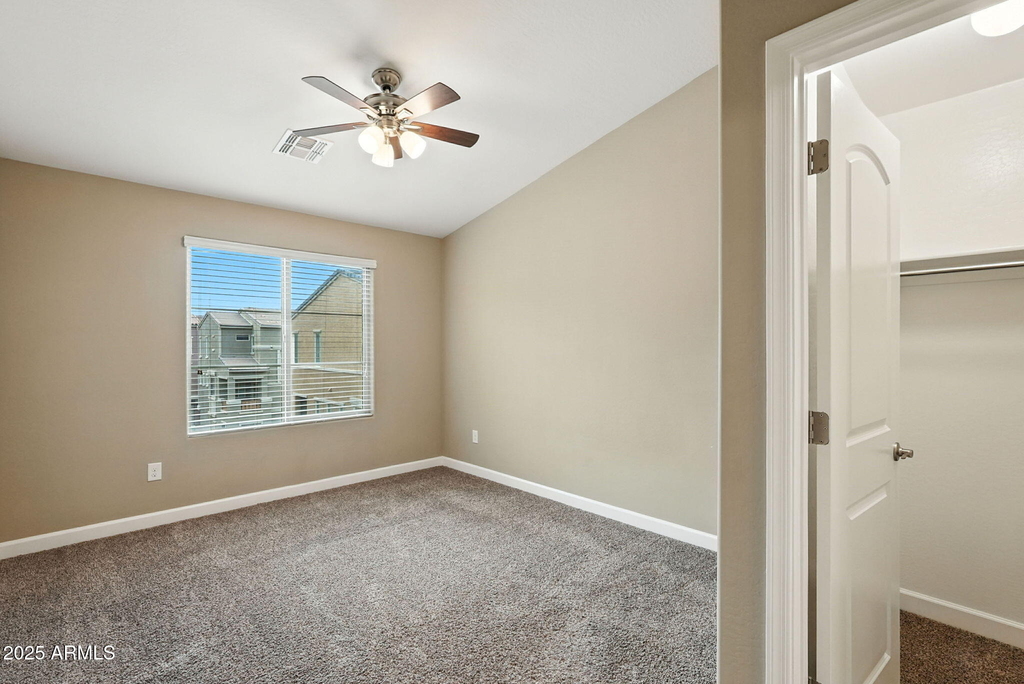 240 W Juniper Avenue - Photo 19