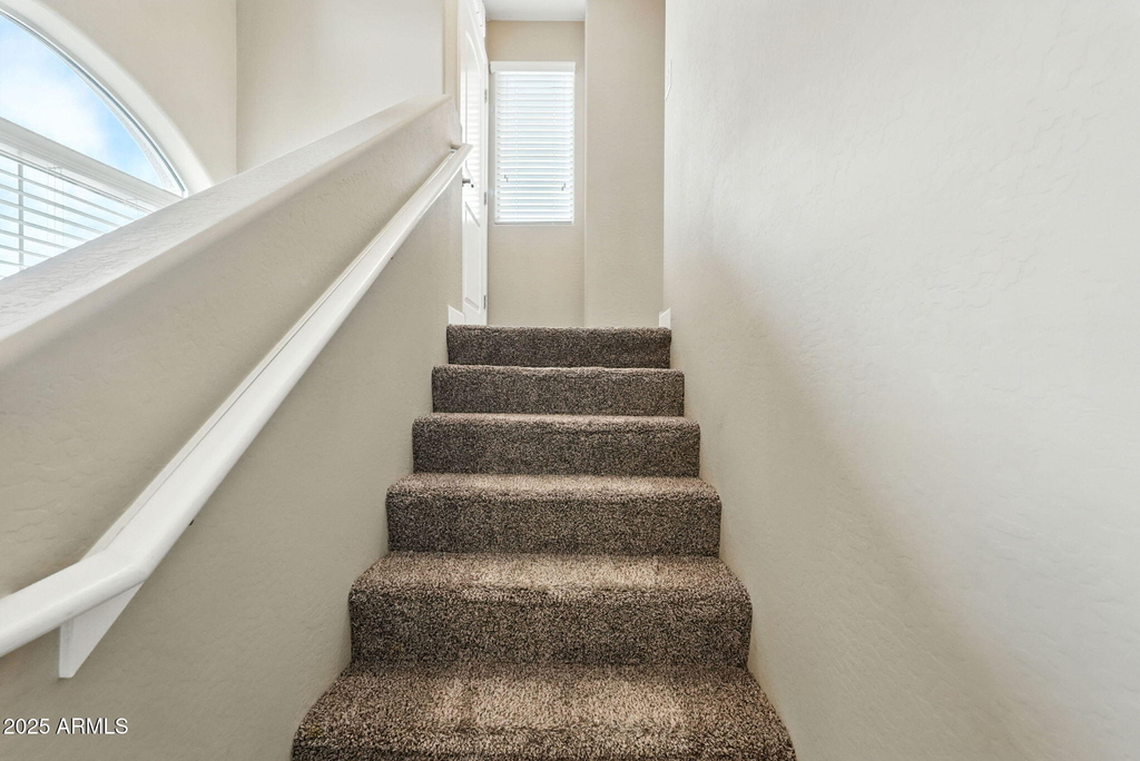 240 W Juniper Avenue - Photo 13