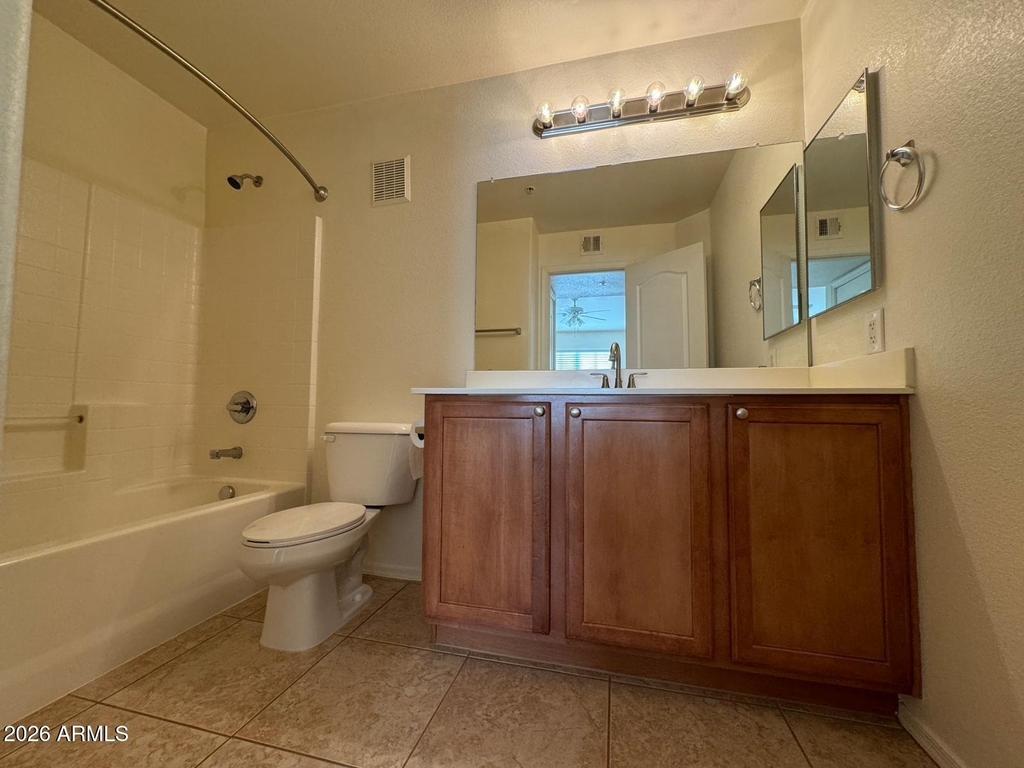 2402 E 5th Street - Photo 18