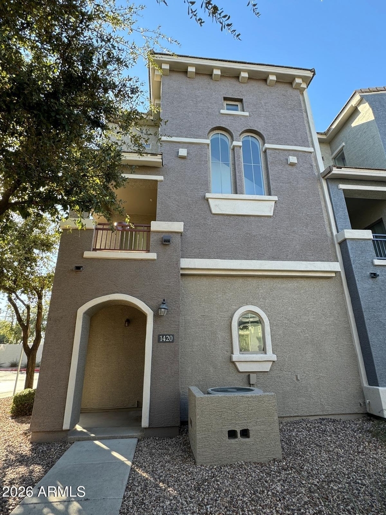 2402 E 5th Street - Photo 0