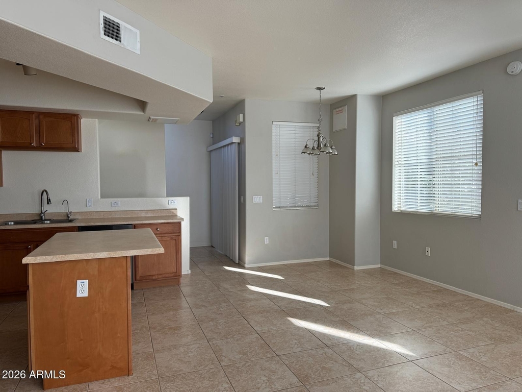2402 E 5th Street - Photo 6