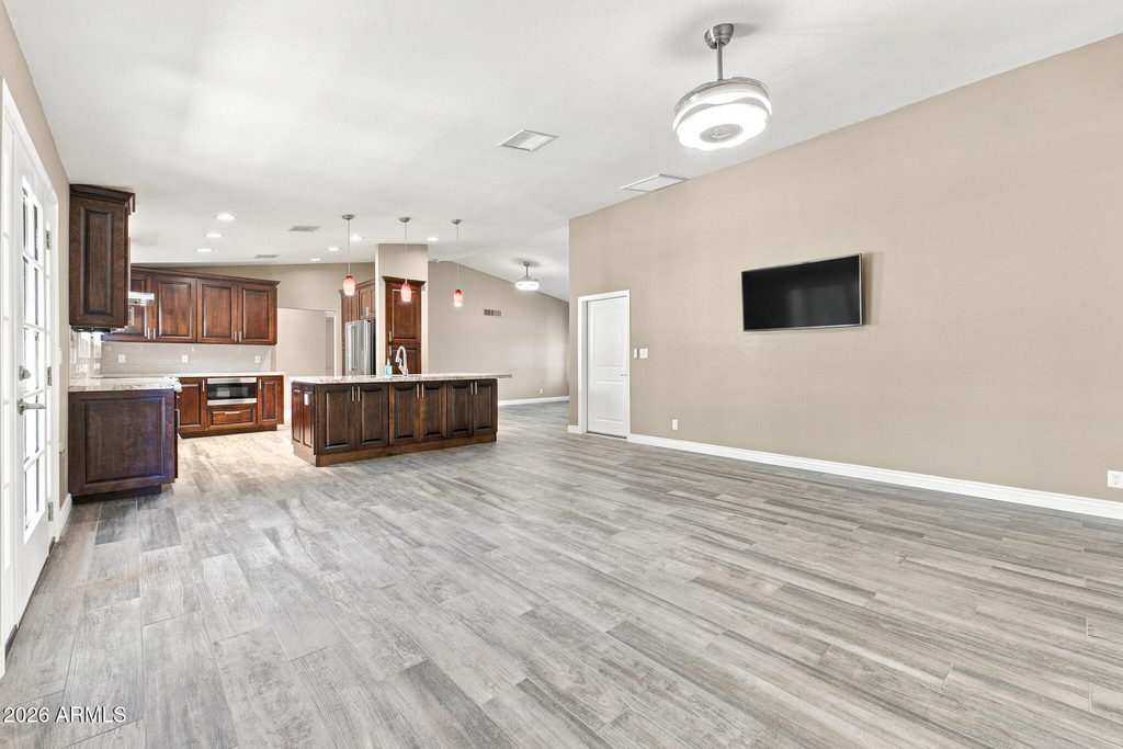 10720 E Clinton Street - Photo 7