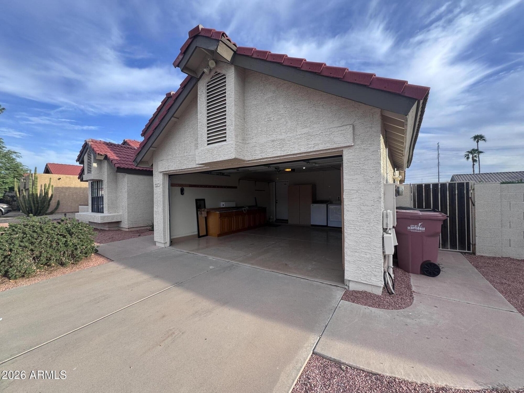 11127 E Clinton Street - Photo 2