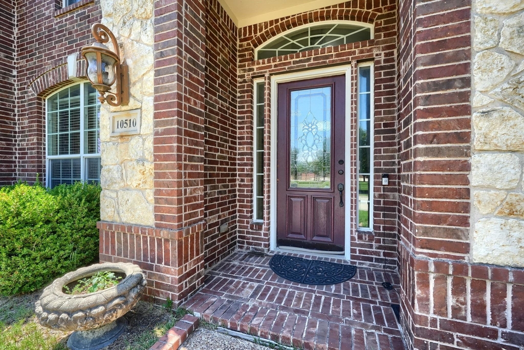10510 Toffenham Drive - Photo 2