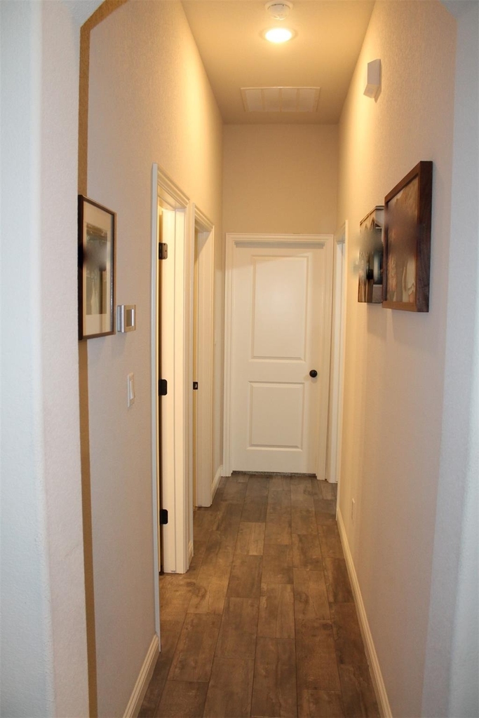 4011 Gallivant Drive - Photo 4