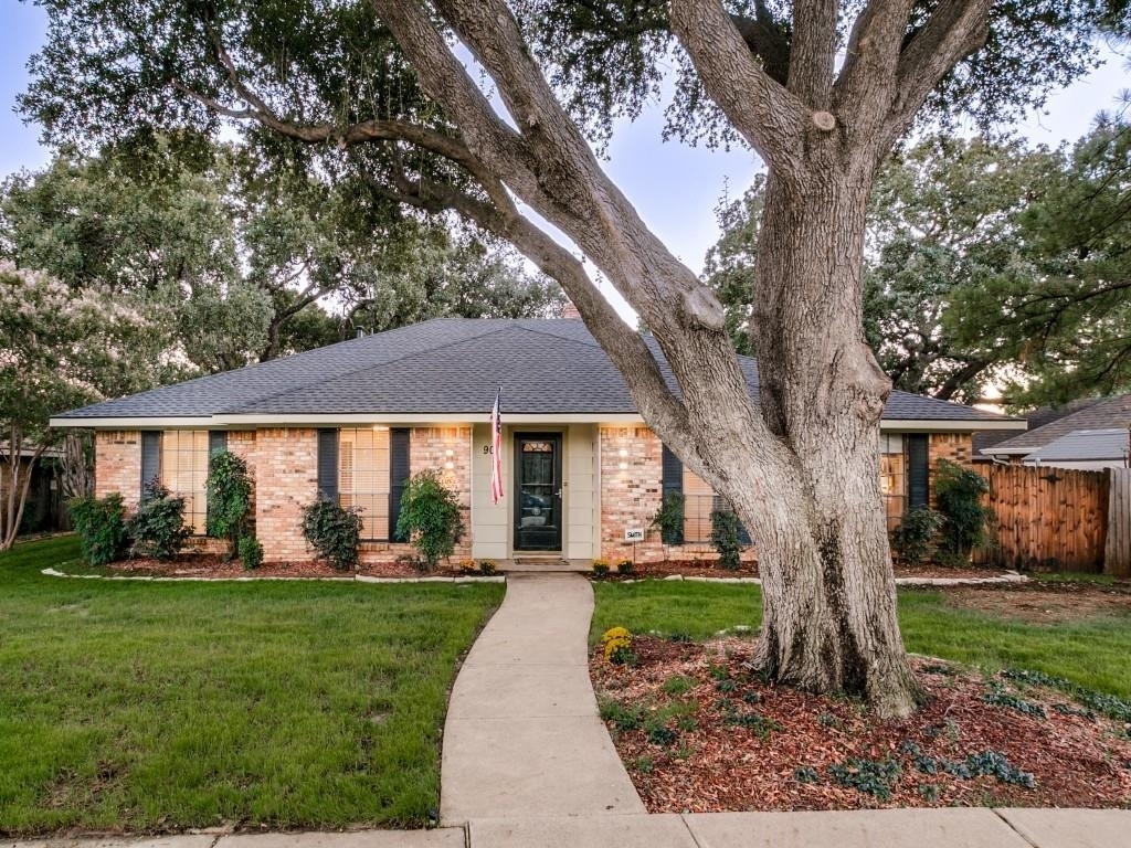 905 Summer Trail - Photo 1
