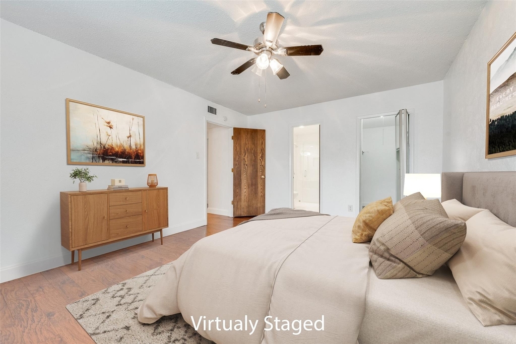 10906 Listi Drive - Photo 4