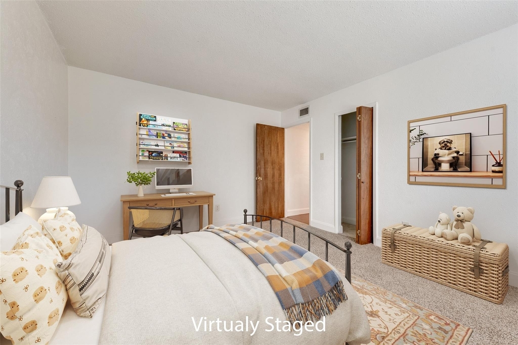 10906 Listi Drive - Photo 1