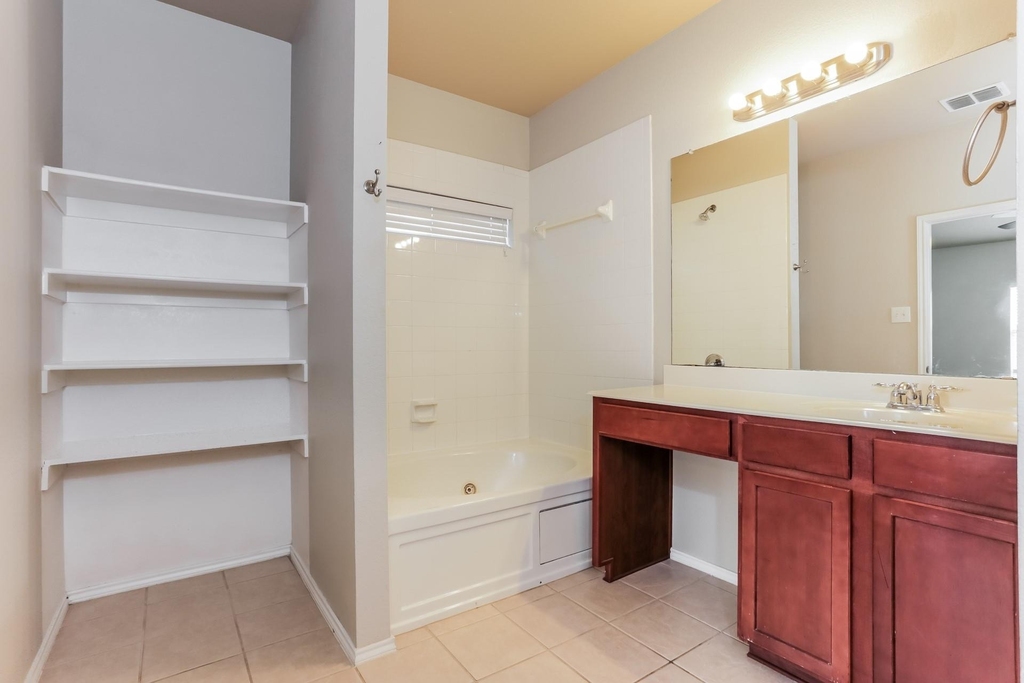 7439 Gallo - Photo 11