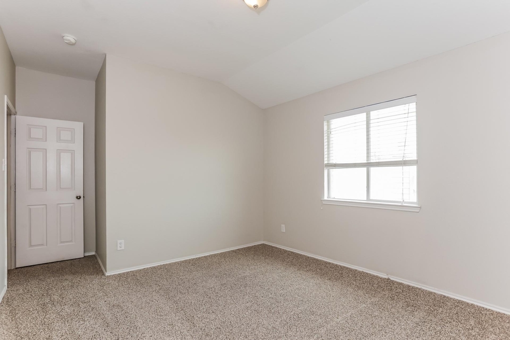 7439 Gallo - Photo 10
