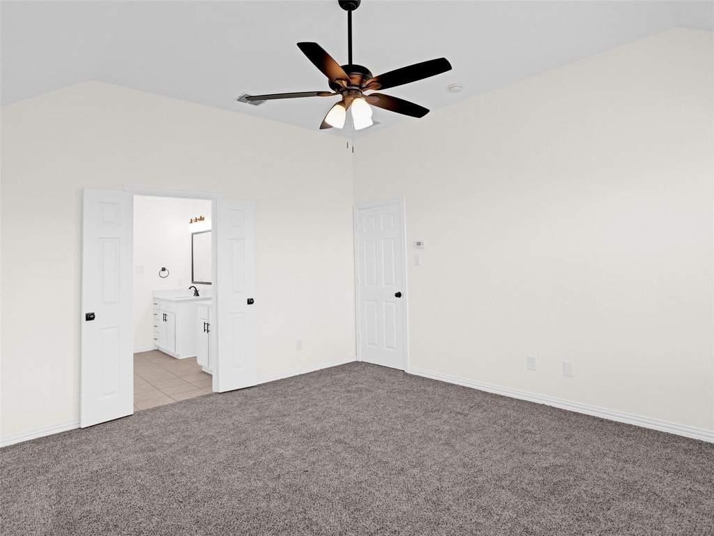 325 Highland Creek Drive - Photo 15