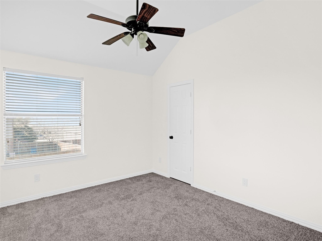 325 Highland Creek Drive - Photo 22