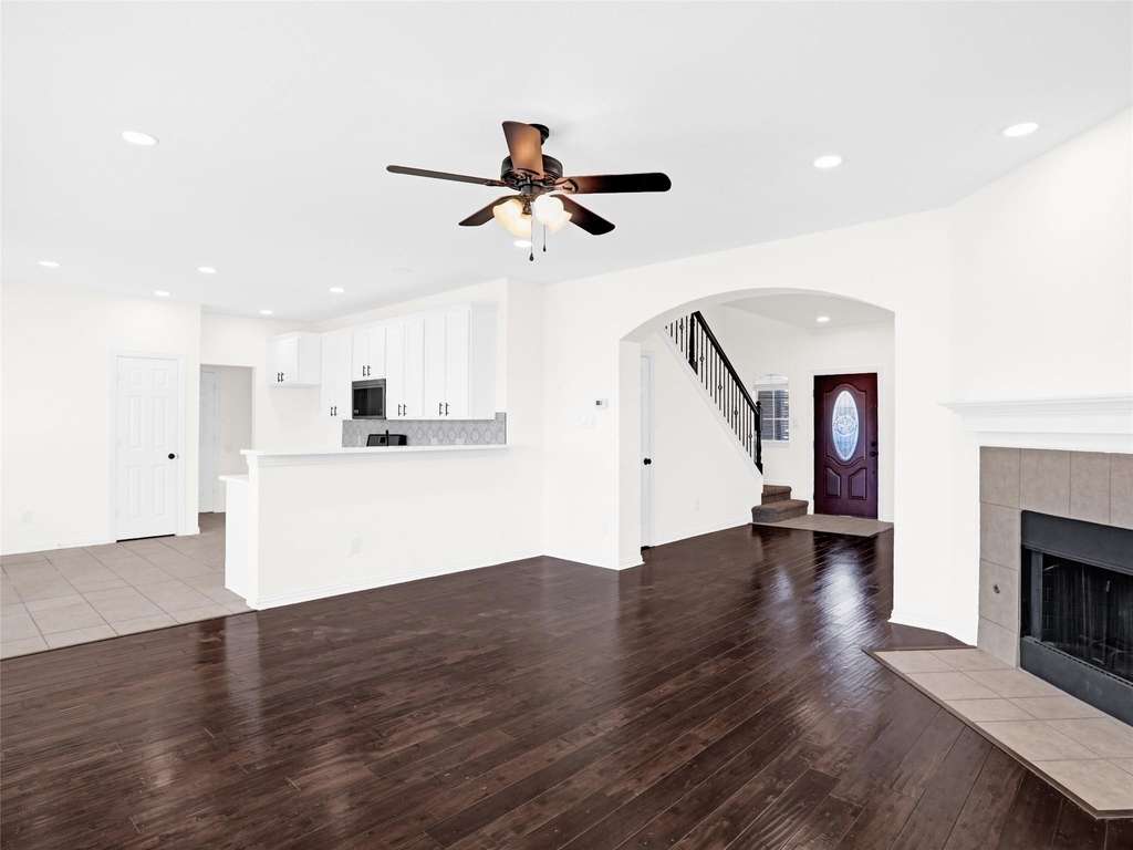 325 Highland Creek Drive - Photo 7