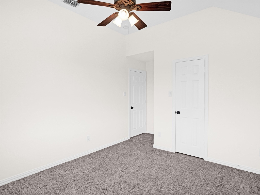 325 Highland Creek Drive - Photo 26