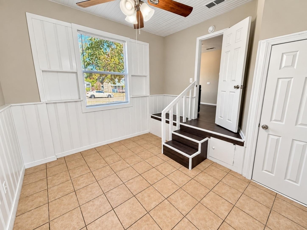 1514 Cedarcrest Drive - Photo 6