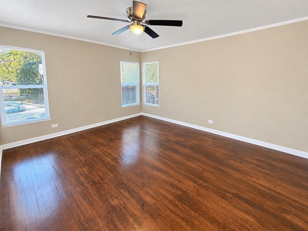 1514 Cedarcrest Drive - Photo 9