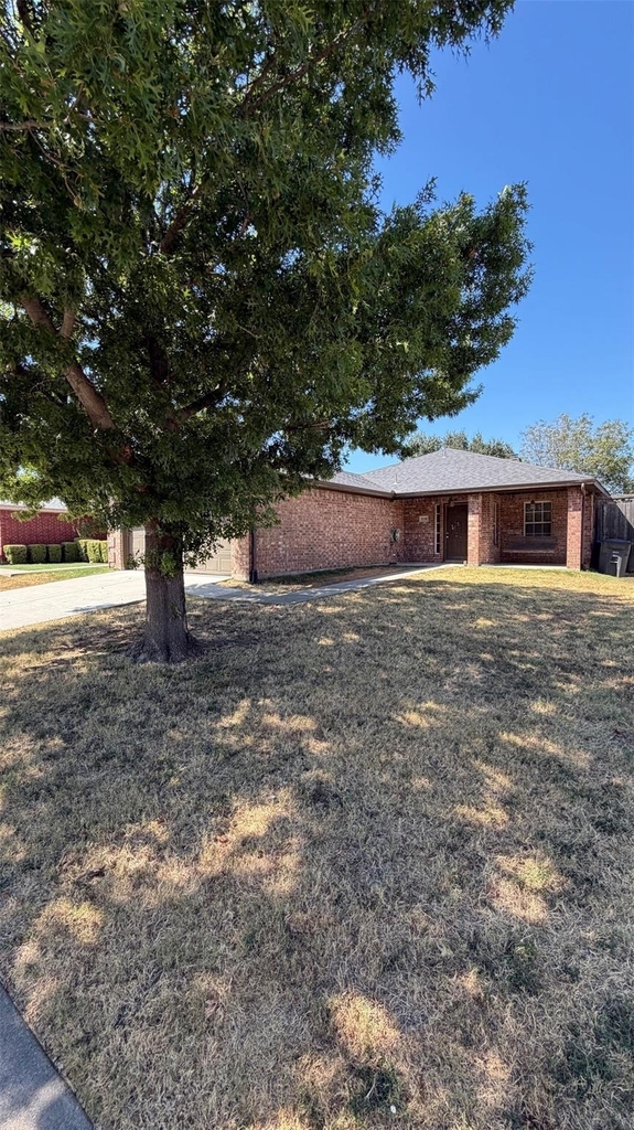 1035 Port Isabel Drive - Photo 0