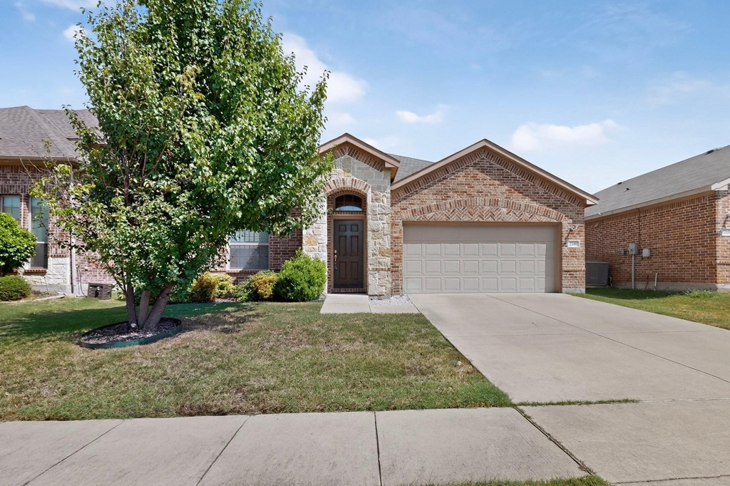 2100 Mcallister - Photo 1